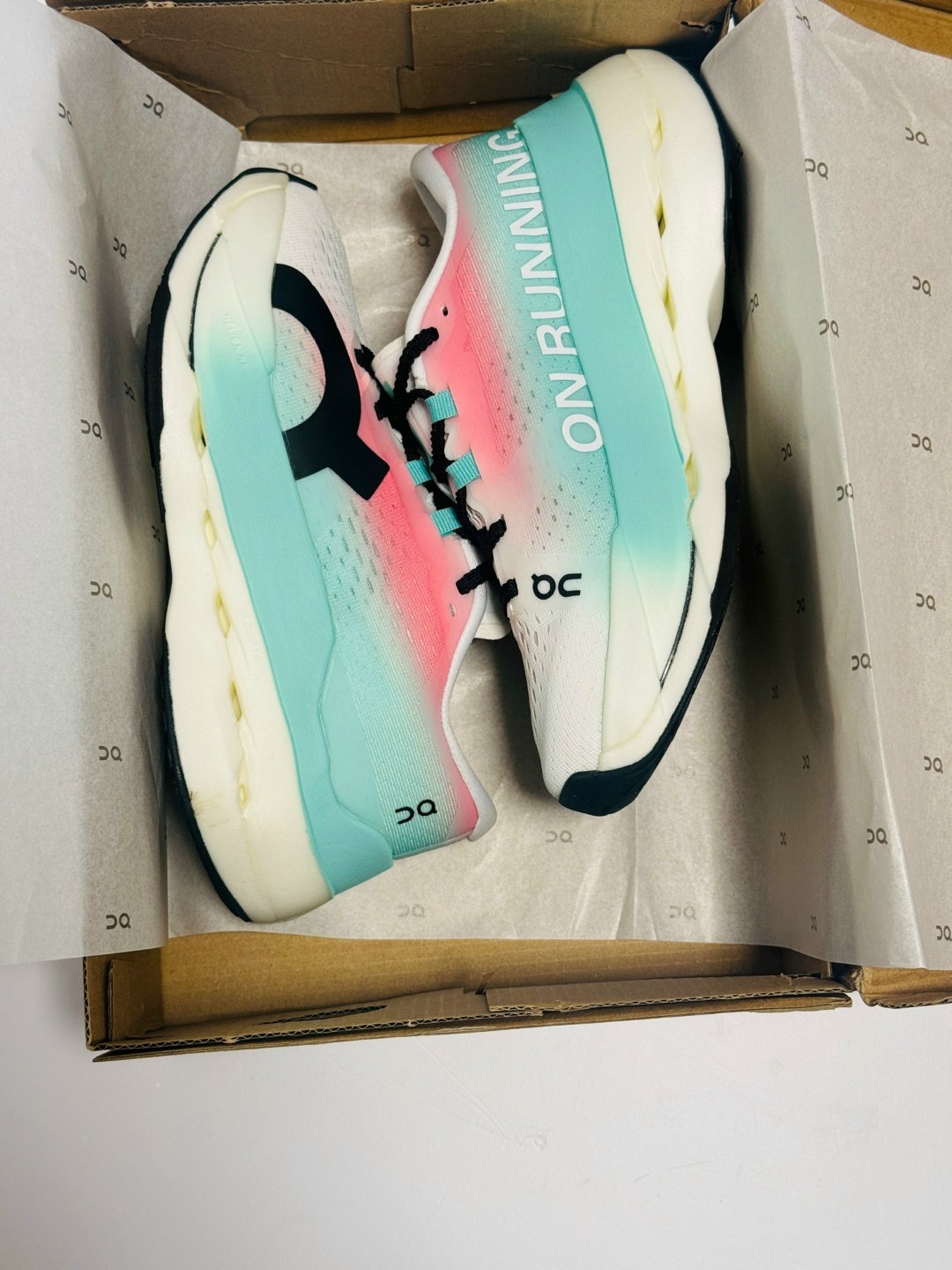 кроссовки,женские кроссовки,кроссовки женские беговые,кроссовки беговые,кроссовки on