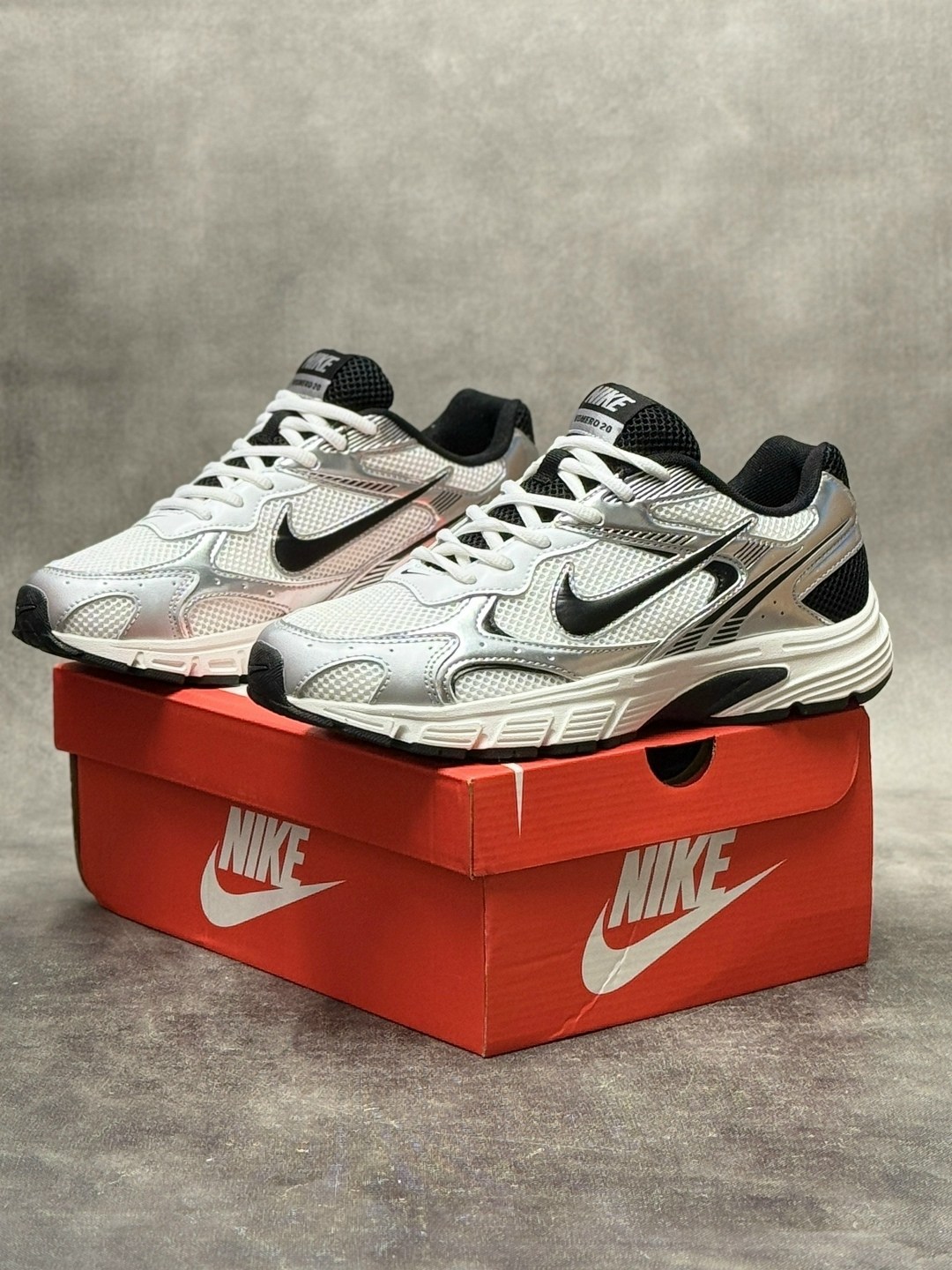 nike initiator кроссовки мужчины,кроссовки nike,женские кроссовки nike initiator серебристого цвета,кроссовки nike initiator,мужские кроссовки найк