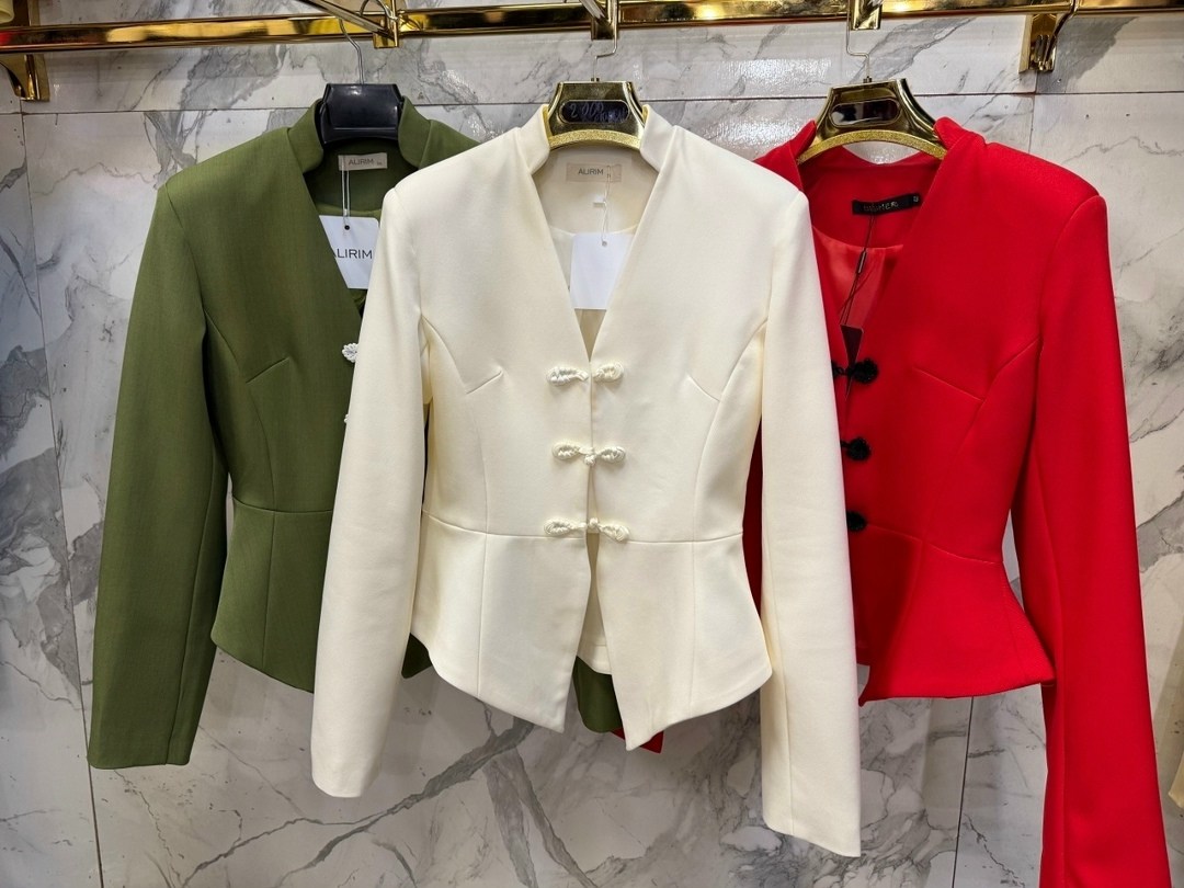 жакет,жакет милитари женский,пиджак женский,пиджак,приталенный жакет