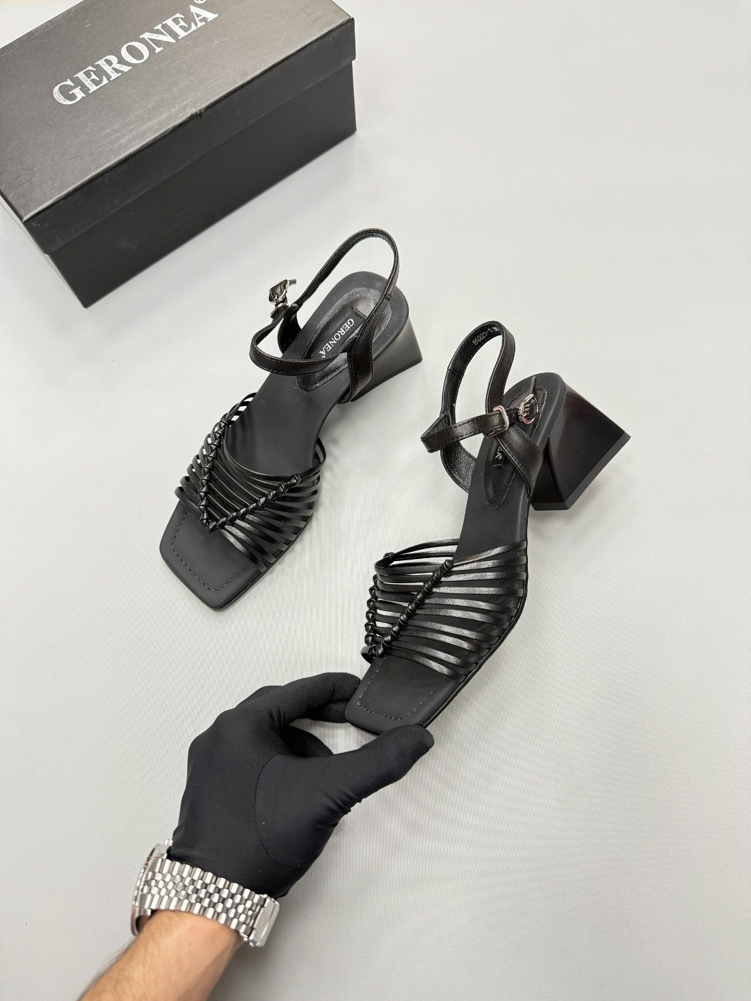 ,босоножки женские,босоножки открытые,босоножки на каблуках,босоножки черные