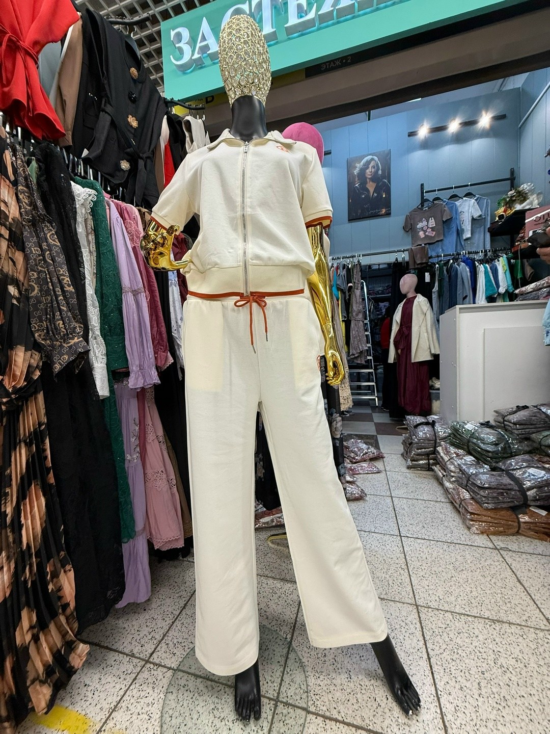 костюм спортивный,повседневный спортивный костюм,женский спортивный костюм,спортивный костюм для женщин,костюм трикотажный