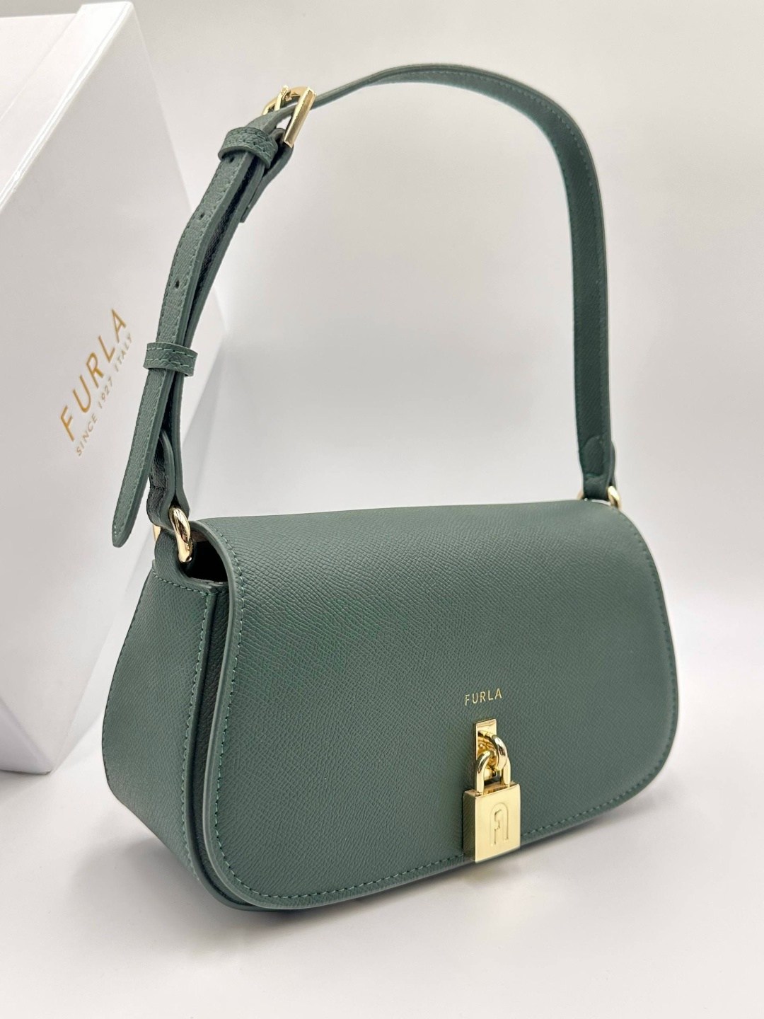 сумка furla,сумка женская furla,сумки через плечо furla,сумки фурла,сумка на плечо furla