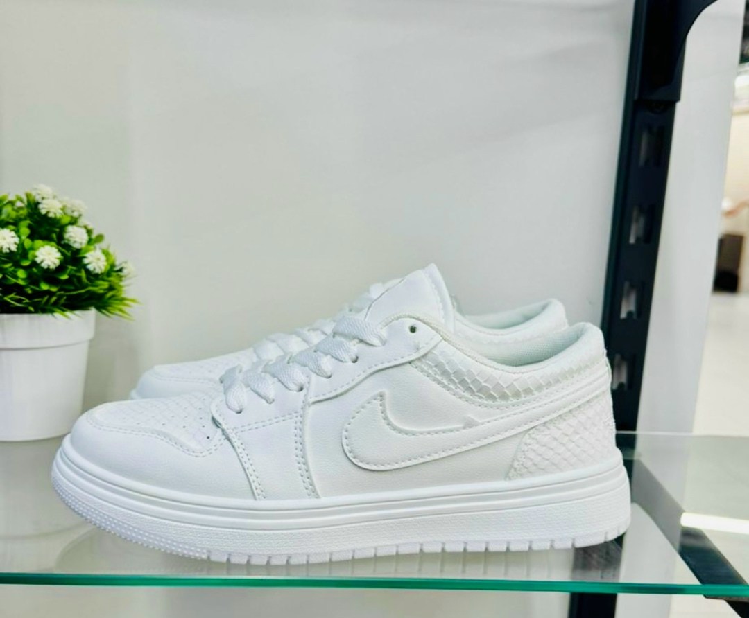 кроссовки,кроссовки женскиe,,кроссовки белые,кроссовки для женщин