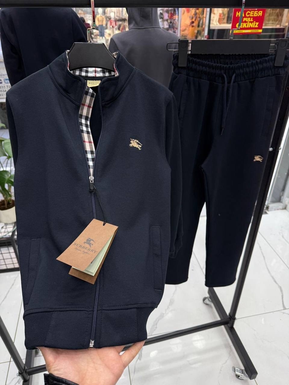 одежда толстовка,спортивные костюм,спортивная одежда для мальчиков,толстовка