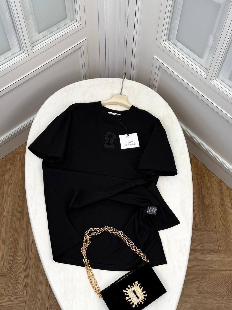 женская футболка,футболки женская оверсайз,черная футболка оверсайз,футболка оверсайз,футболки модные