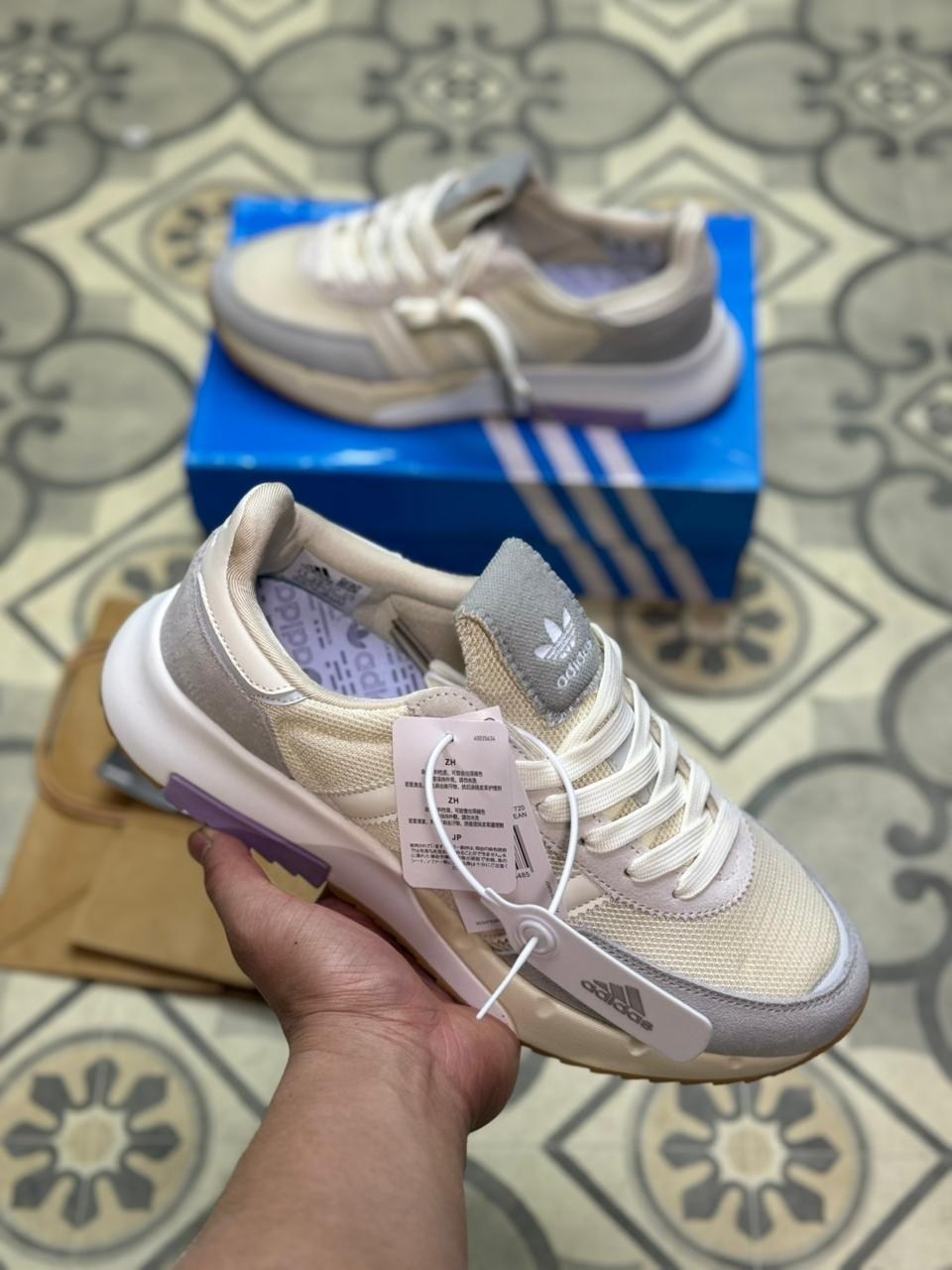 кроссовки adidas,кроссовки adidas originals retropy,кроссовки женские adidas,кроссовки adidas retropy,adidas originals кроссовки