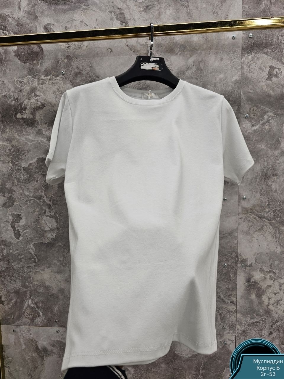 белая укороченная футболка oversize gloria jeans,белая укороченная футболка глория джинс,футболка укороченная оверсайз кроп топ,футболки женская,женская футболка оверсайз