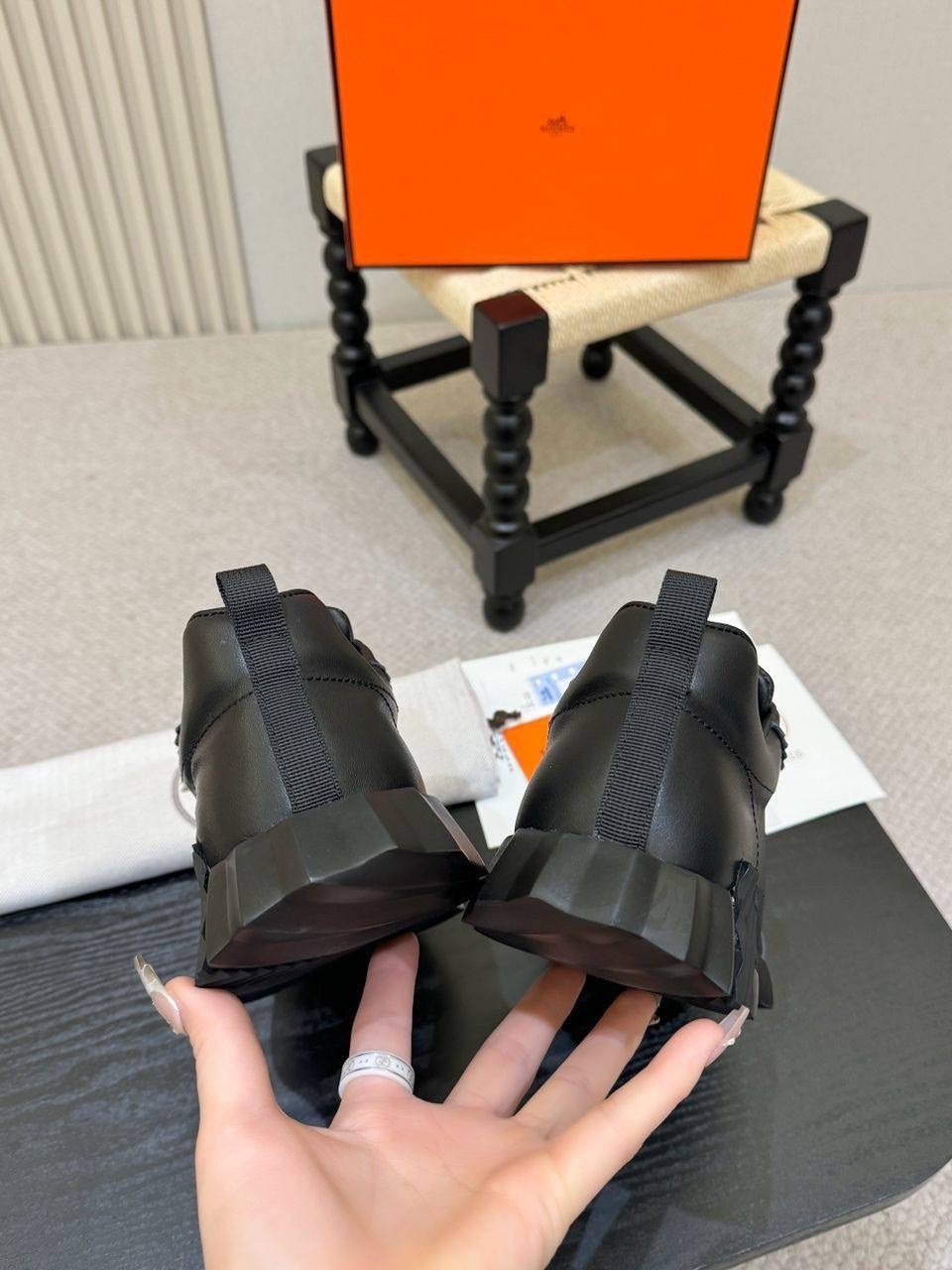 кроссовки гермес мужские,,кроссовки мужские hermes,кроссовки hermes,кроссовки мужские кожаные