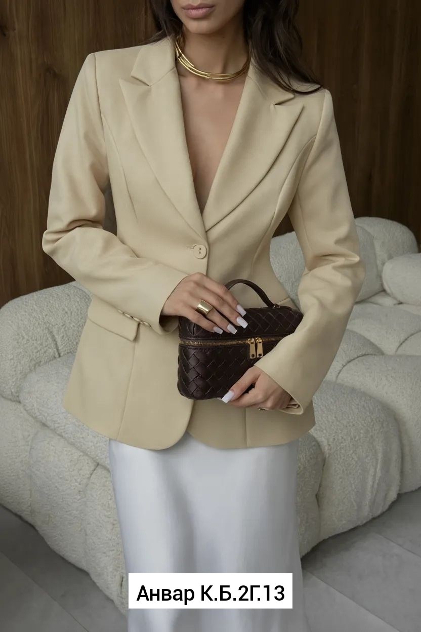 жакет приталенный,пудровый пиджак,пиджак розовый,розовый брючный костюм,женские жакеты