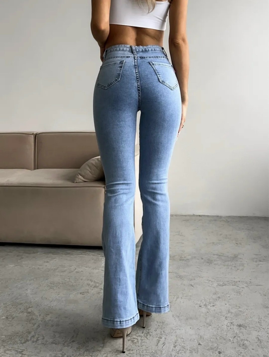 джинсы клеш женские,джинсы женские с высокой посадкой клеш,женские джинсы,джинсы клеш,джинсы-клеш от колена