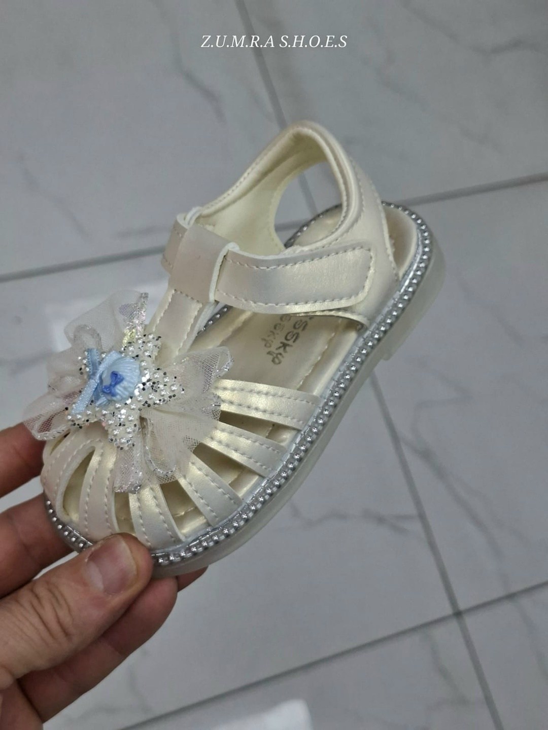 серебристые туфли для девочки,детские туфли,туфли для девочки,туфли детские для девочек,детская