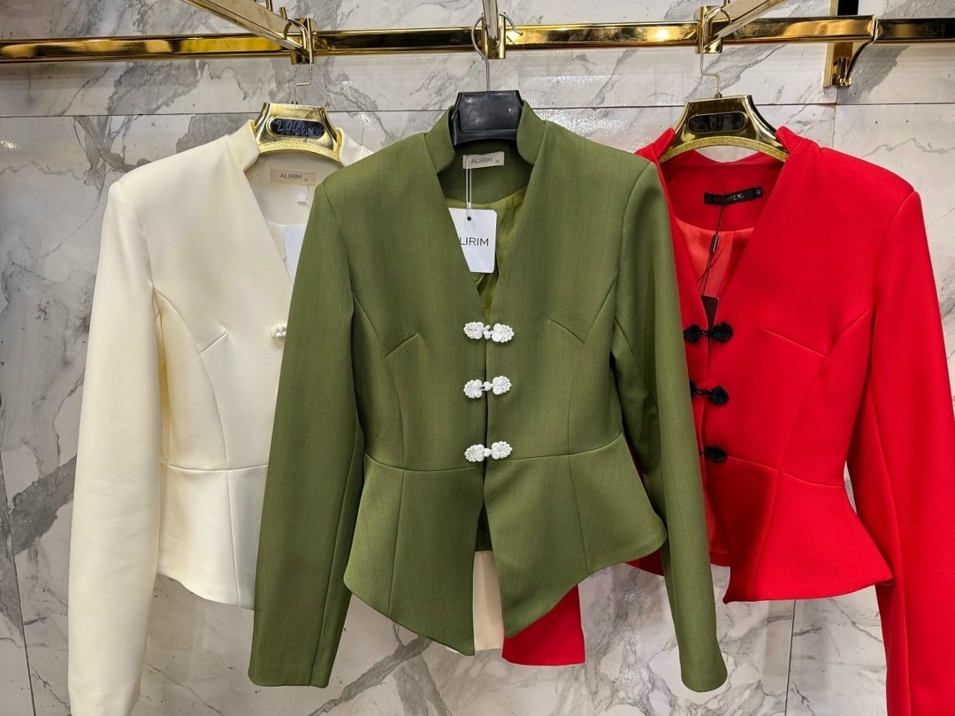 жакет,жакет милитари женский,пиджак женский,пиджак,приталенный жакет