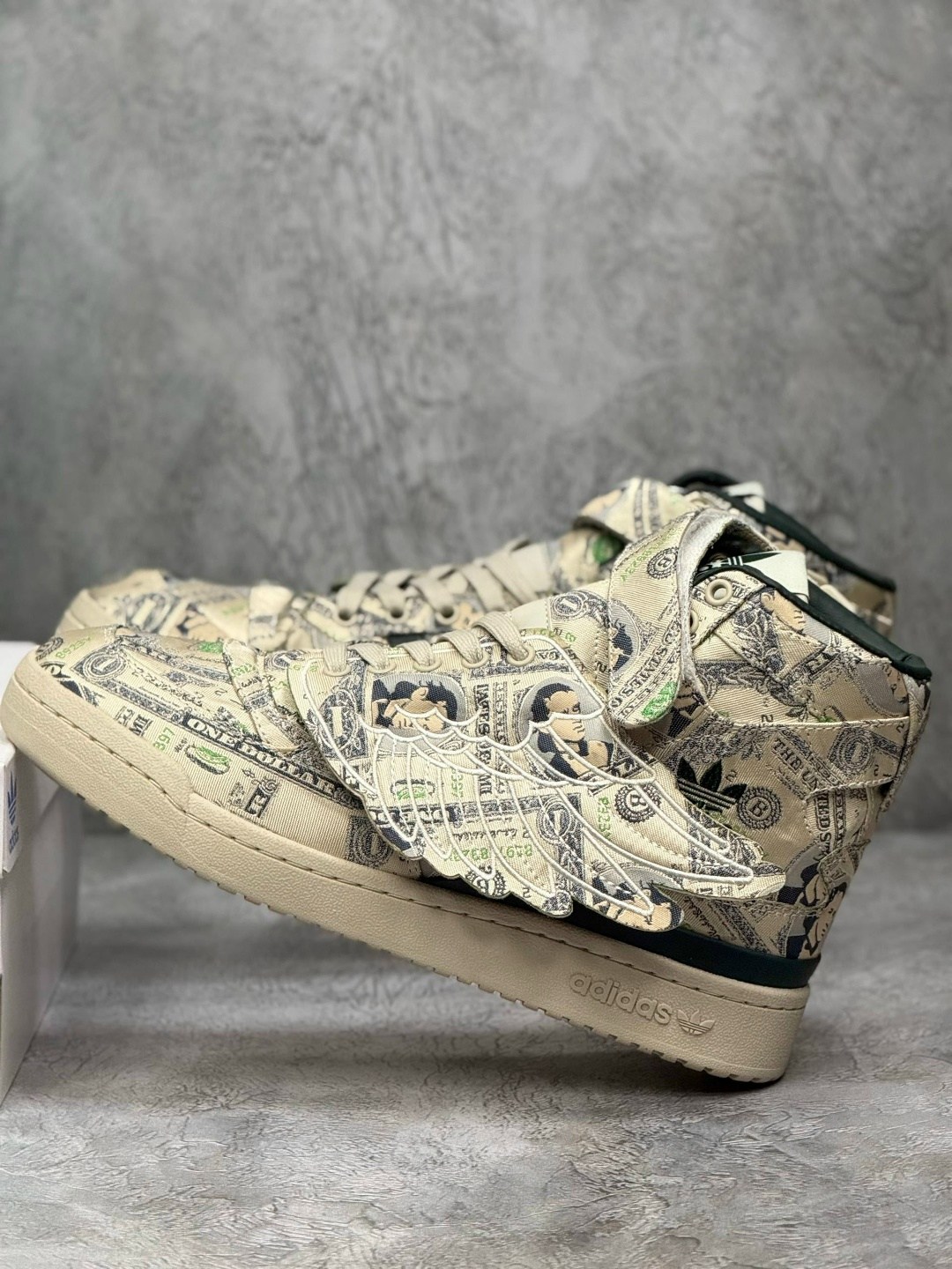adidas originals кроссовки x jeremy scott forum hi wings,adidas jeremy scott x forum wings 1.0 money,кроссовки adidas jeremy scott x forum wings 1.0 'money' кремовые,adidas jeremy scott wings,кроссовк