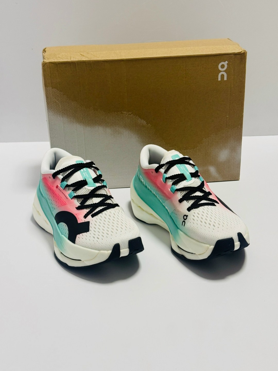 кроссовки,женские кроссовки,кроссовки женские беговые,кроссовки беговые,кроссовки on