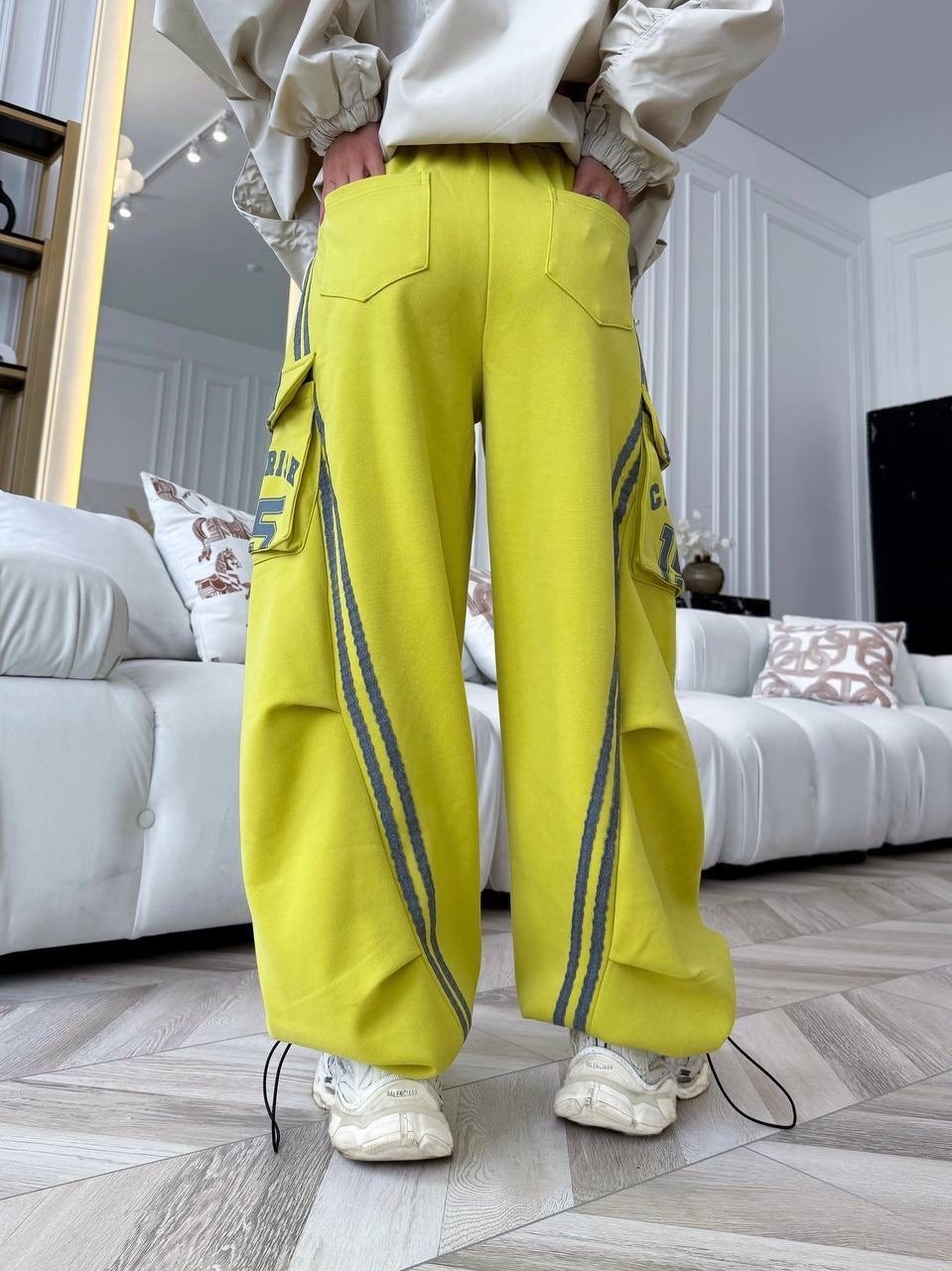 стильная куртка,ветровка,куртка,легкая куртка,женская куртка