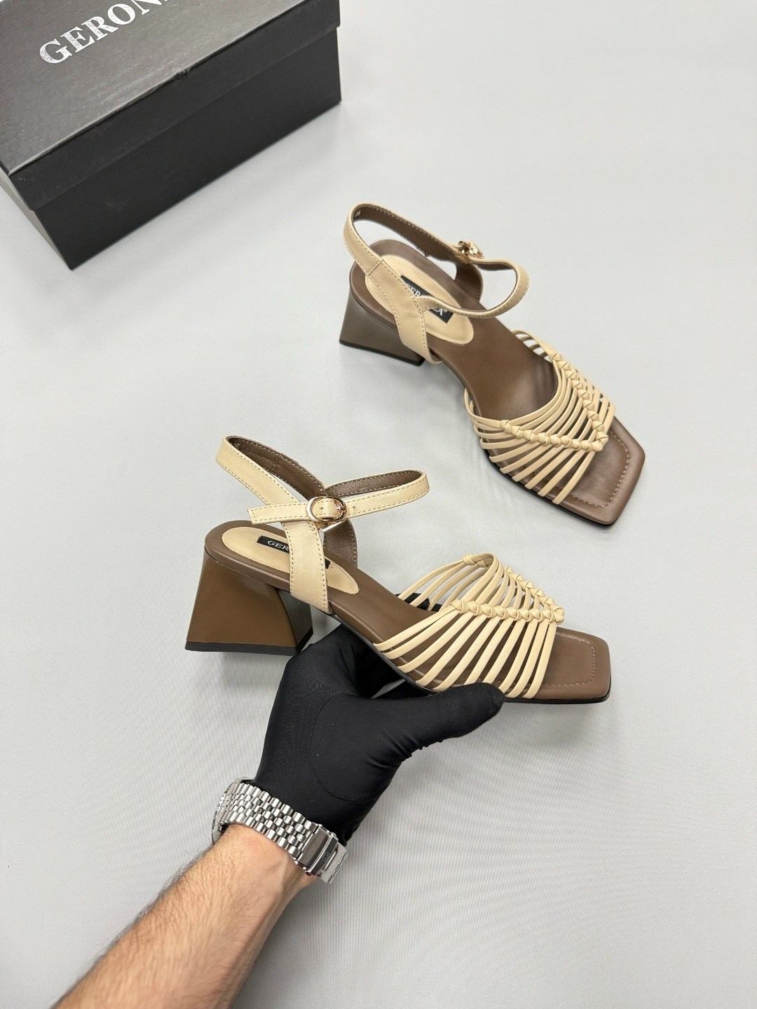 ,босоножки женские,босоножки открытые,босоножки на каблуках,босоножки черные