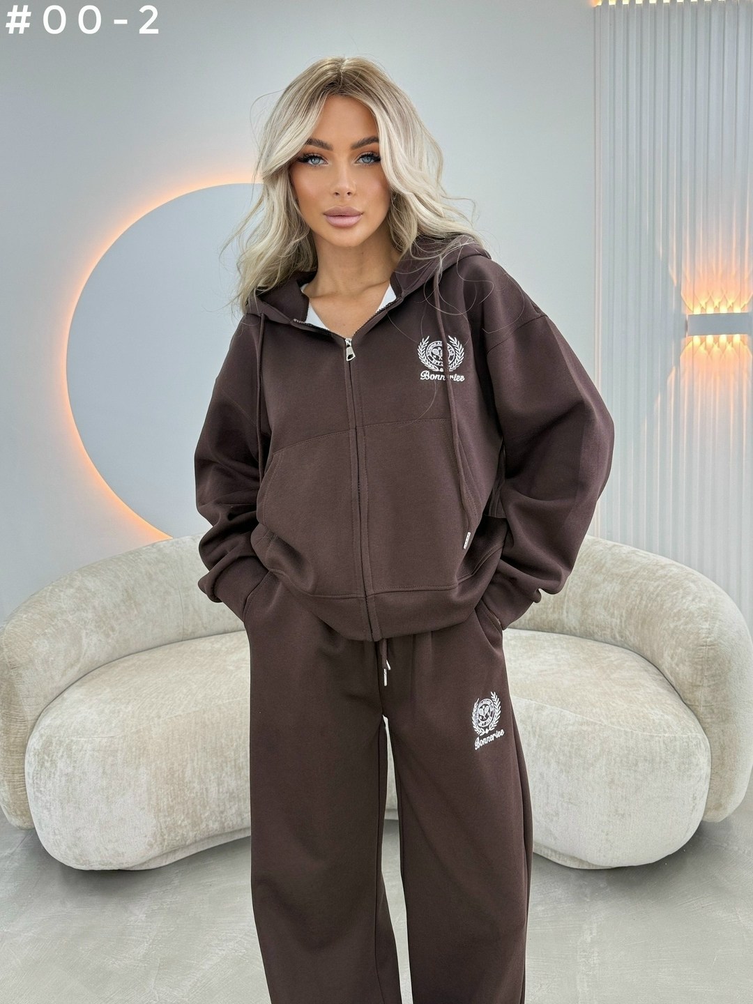 женский костюм тройка,костюм спортивный,женские костюмы,стильные костюмы,костюм белый