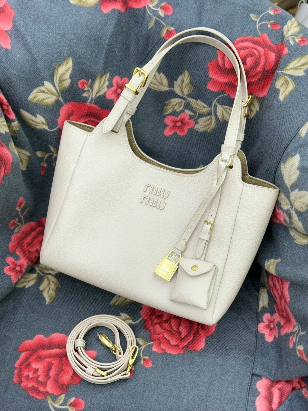 сумка,guess сумка,женская сумка,сумочки,сумка женская guess