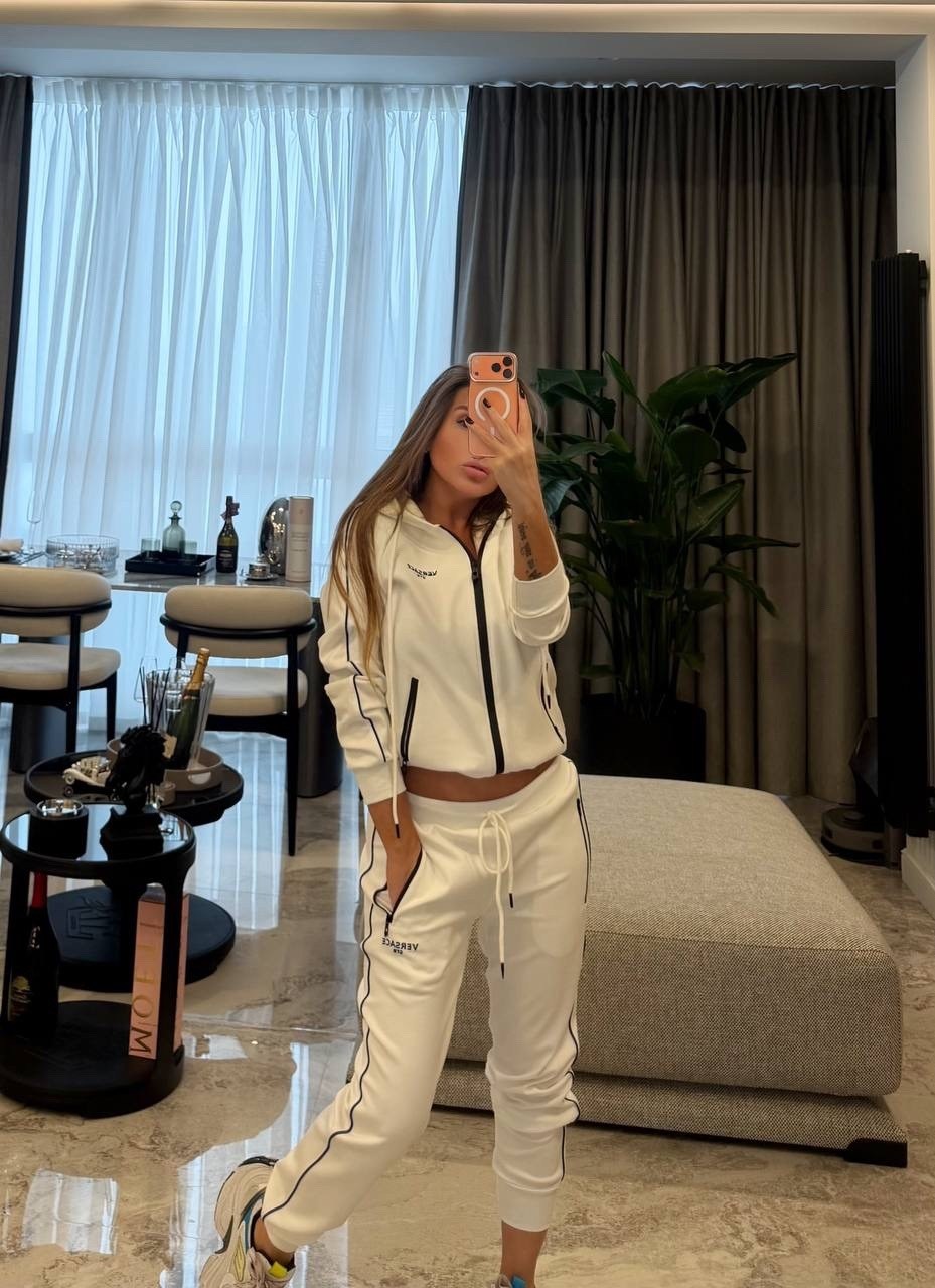 спортивный костюм женский,стильные костюмы,костюм спортивные женские костюмы,женский костюм,костюм спортивный