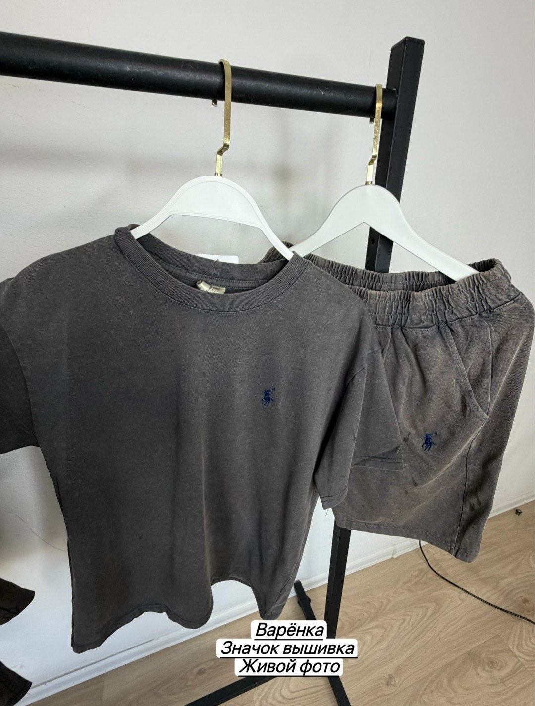 летний костюм с шортами и футболкой adidas,костюм двойка,летние костюмы,костюм с шортам,костюм двойка оверсайз