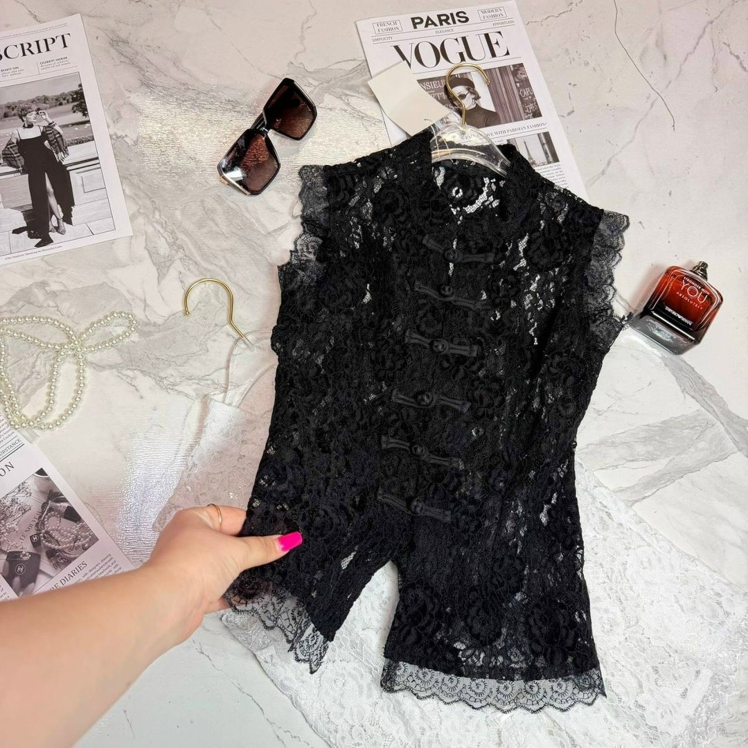 брюнетка,девушка,красива девушка,очень красивые девушки,красивая модная девушка