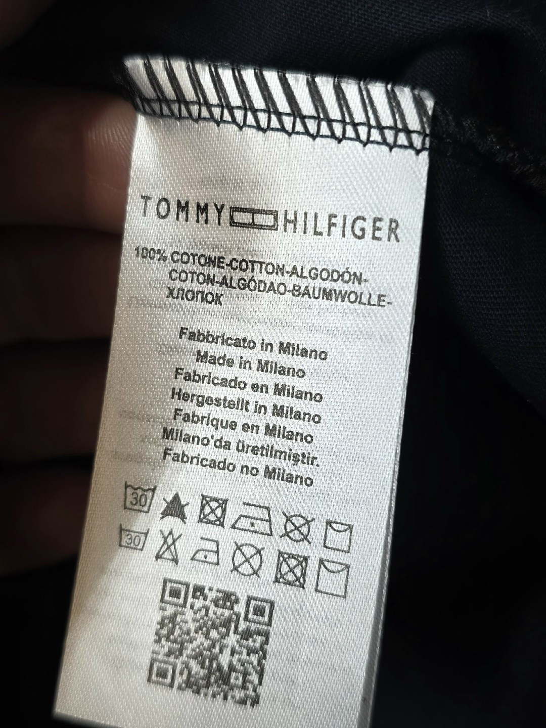 футболки мужские,белая мужская футболка,футболка мужская tommy hilfiger,футболки tommy hilfiger,футболка