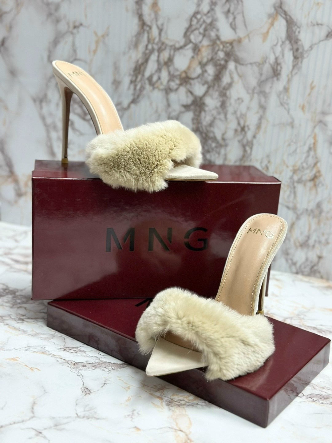 босоножки с мехом,меховые туфли,меховые босоножки,меховые шлепанцы,мюли с мехом