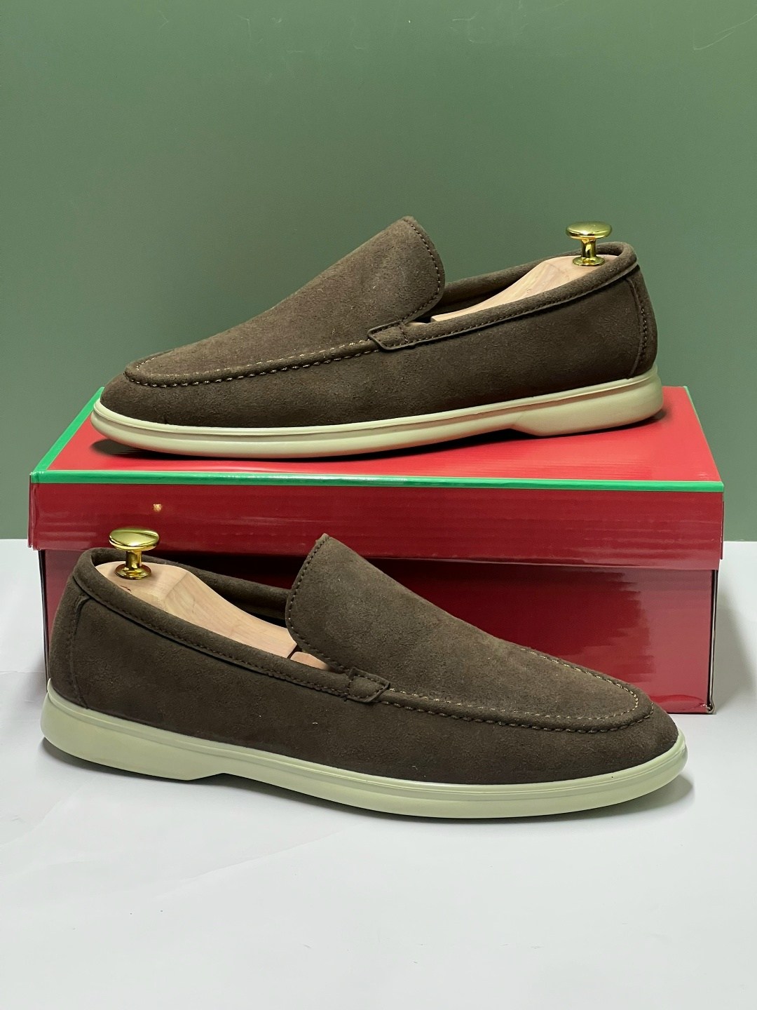 loro piana лоферы мужские,замшевые лоферы summer walk loro piana серый,лоферы мужские замшевые loro piana suede lux olive,мужские замшевые лоферы,лоферы loro piana