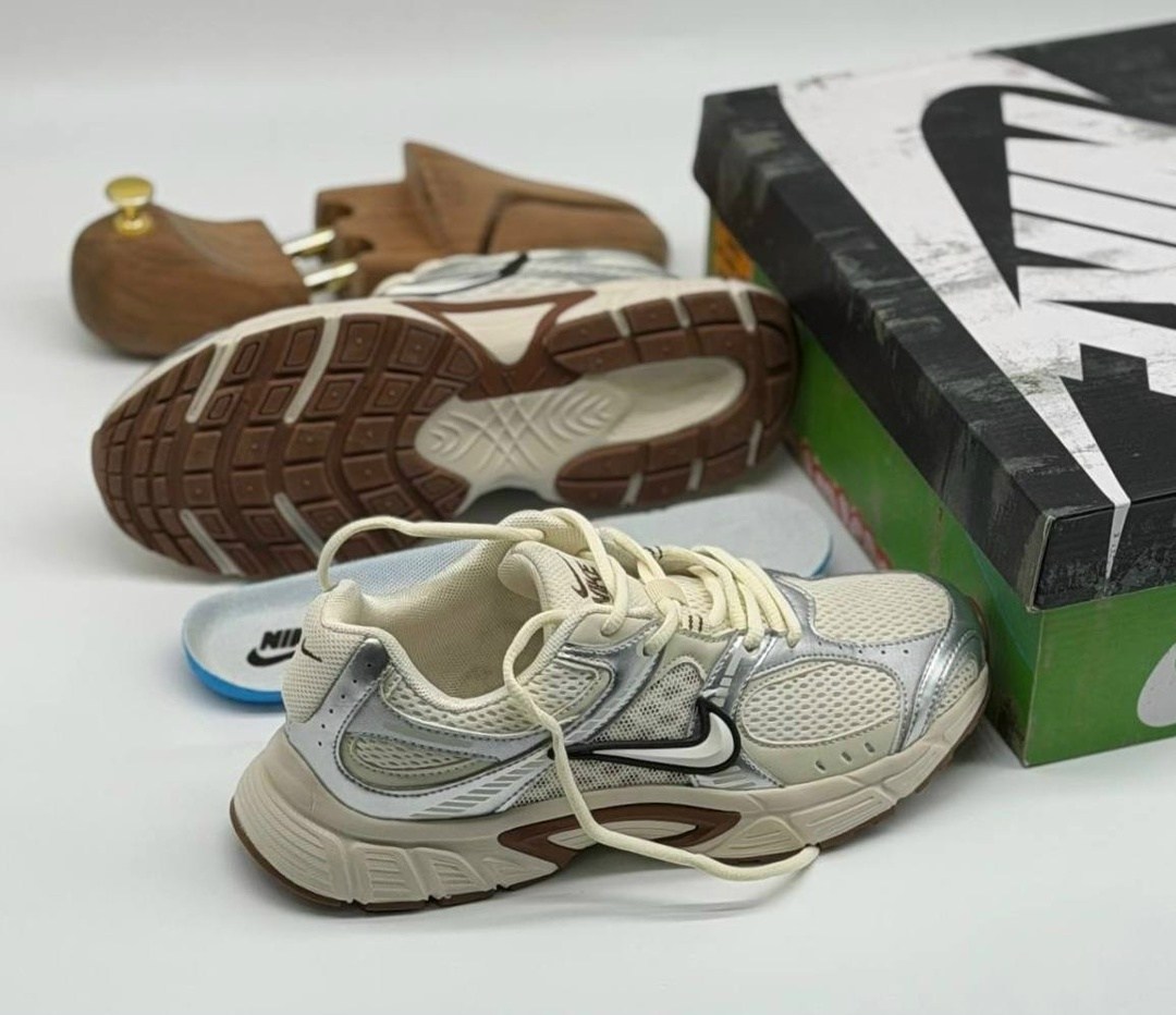 nike кроссовки,кроссовки женские nike,кроссовки nike v2k run,женские кроссовки,кроссовки