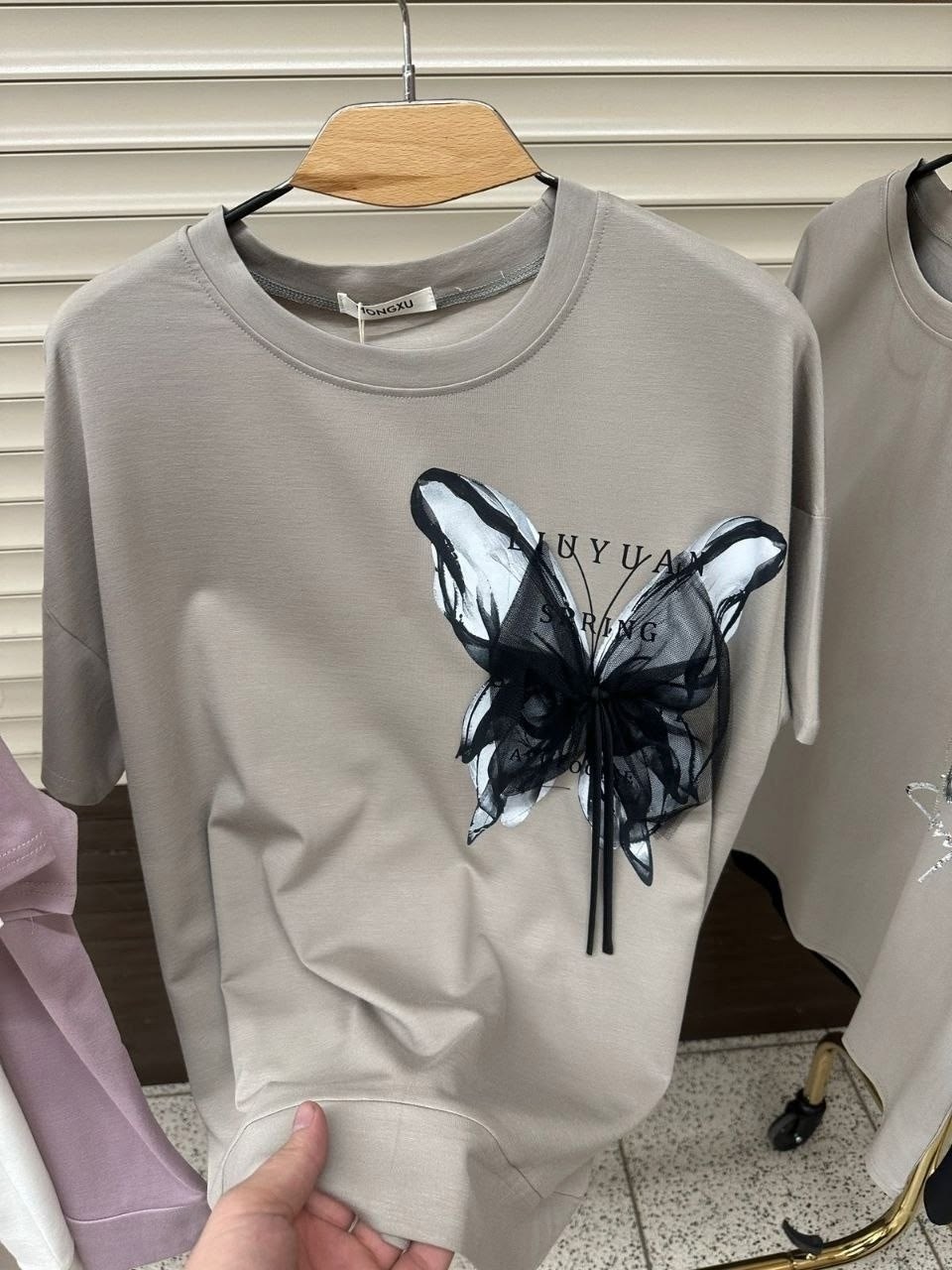 женские футболки с принтом,футболки женская,футболки женская оверсайз,футболки с принтом,футболка с принтом бабочка