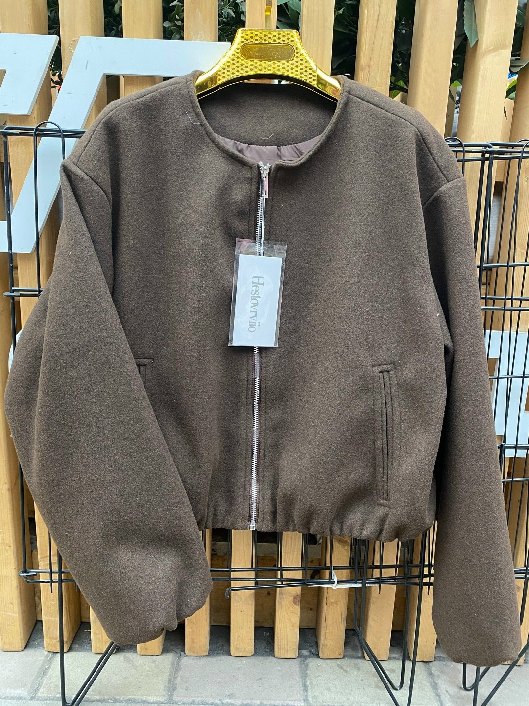 куртка-бомбер оверсайз из пальтовой ткани zarina,куртка-бомбер оверсайз из пальтовой ткани,куртка бомбер,куртка-бомбер oversize из ткани с ворсом серая,куртка бомбер драп