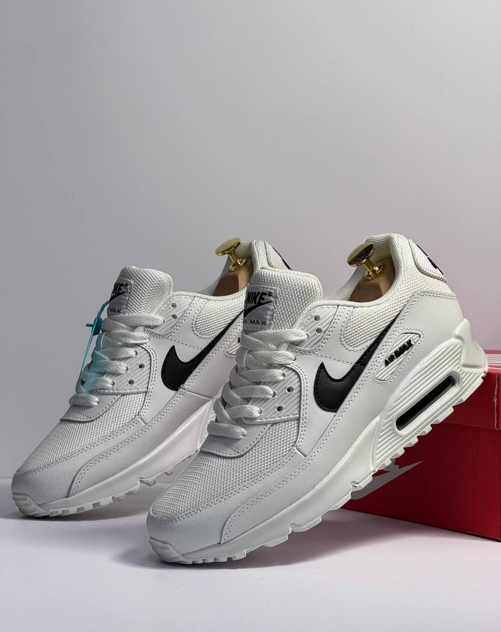 кроссовки белые nike air max 90,nike air max 90 white,кроссовки,женские повседневные кроссовки air max 90 от finish line nike,nike air max