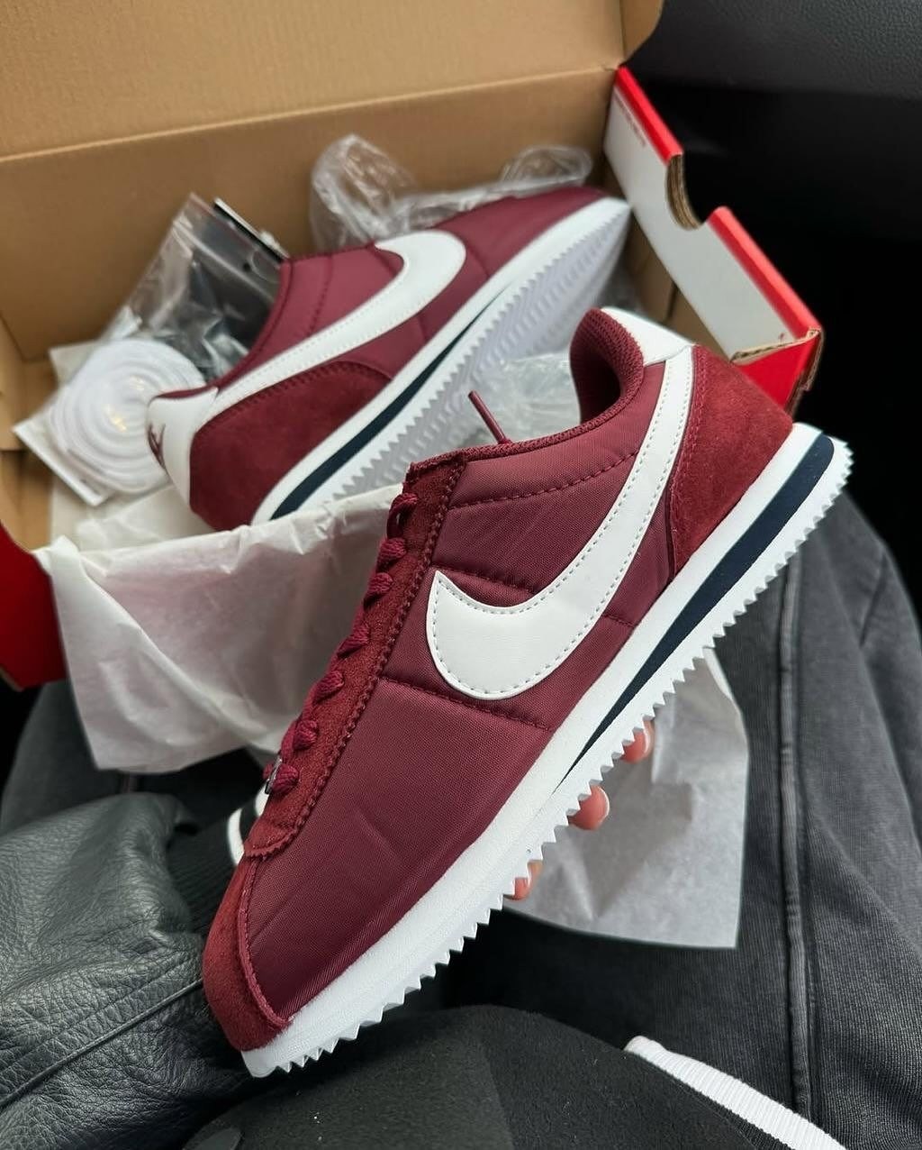 кроссовки nike cortez бордовые,nike classic cortez,nike cortez womens burgundy,кроссовки найк classic cortez leather,nike cortez