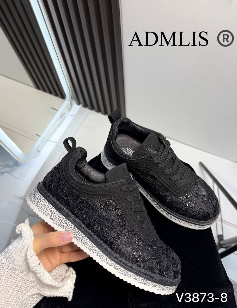 , женская,спортивная ,обуви,женские кроссовки