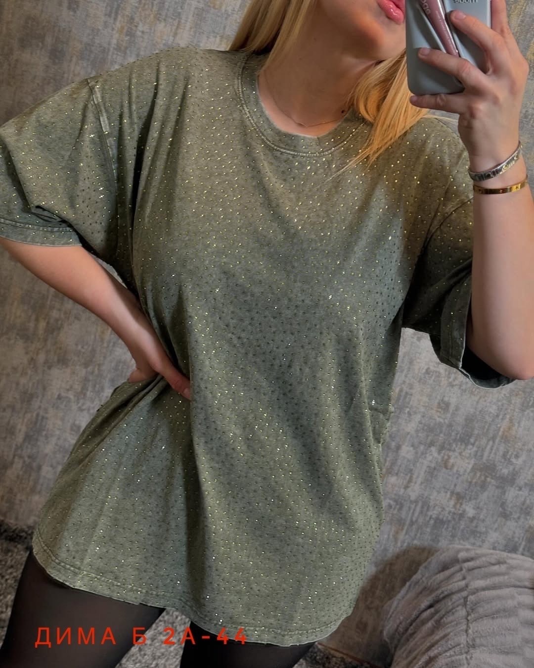 футболки женская,футболка со стразами,футболка оверсайз со стразами,женская футболка оверсайз со стразами,футболка оверсайз со стразами emlis цвет светло-серый