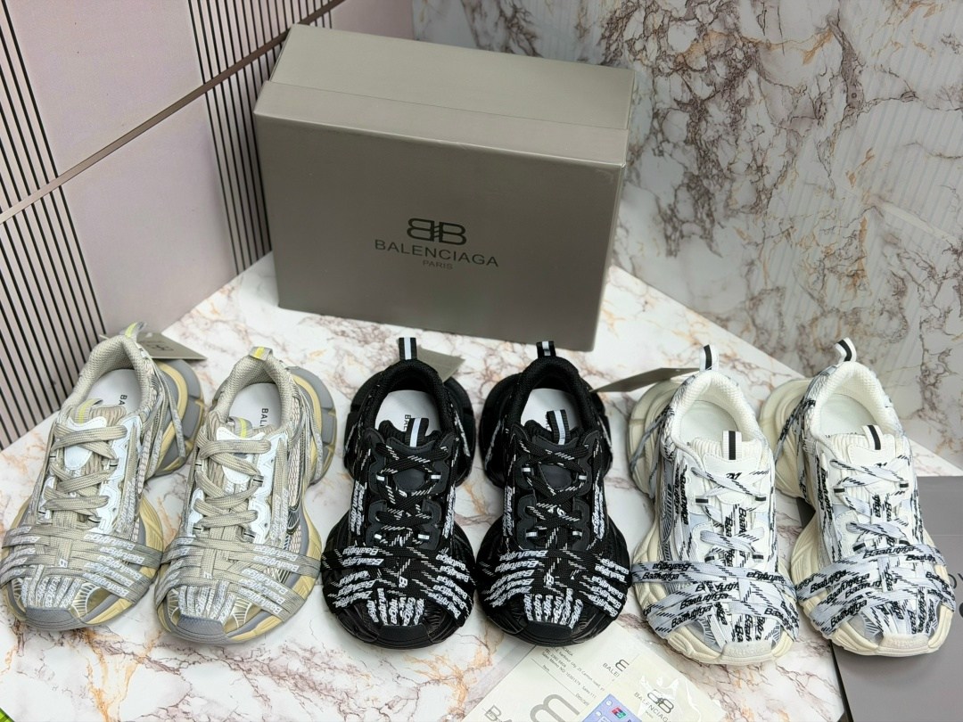 кроссовки женские balenciaga,кроссовки balenciaga,кроссовки balenciaga 3xl женские,кроссовки balenciaga 3 xl,кроссовки спортивные мужские летние balenciaga