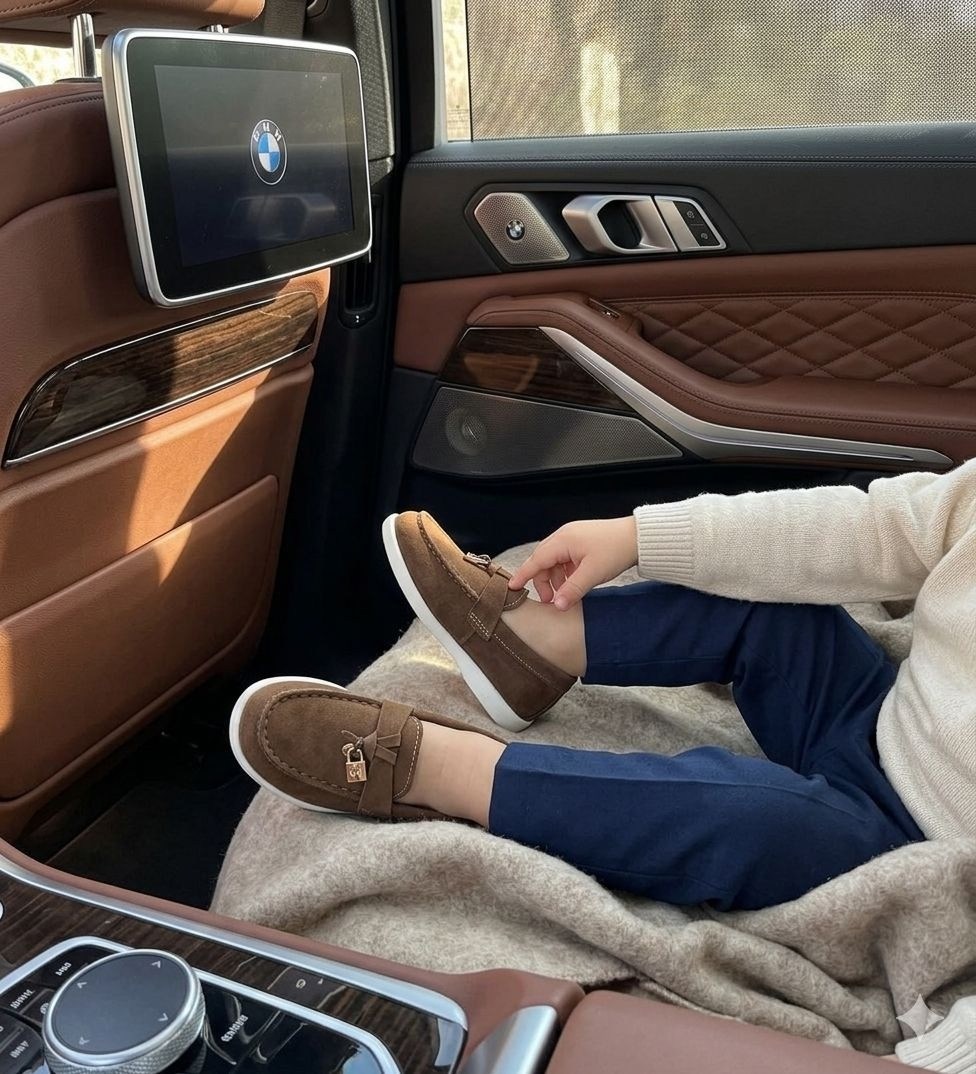 ,лоферы loro piana,замшевые лоферы,мокасины лоферы,лоферы женские loro piana