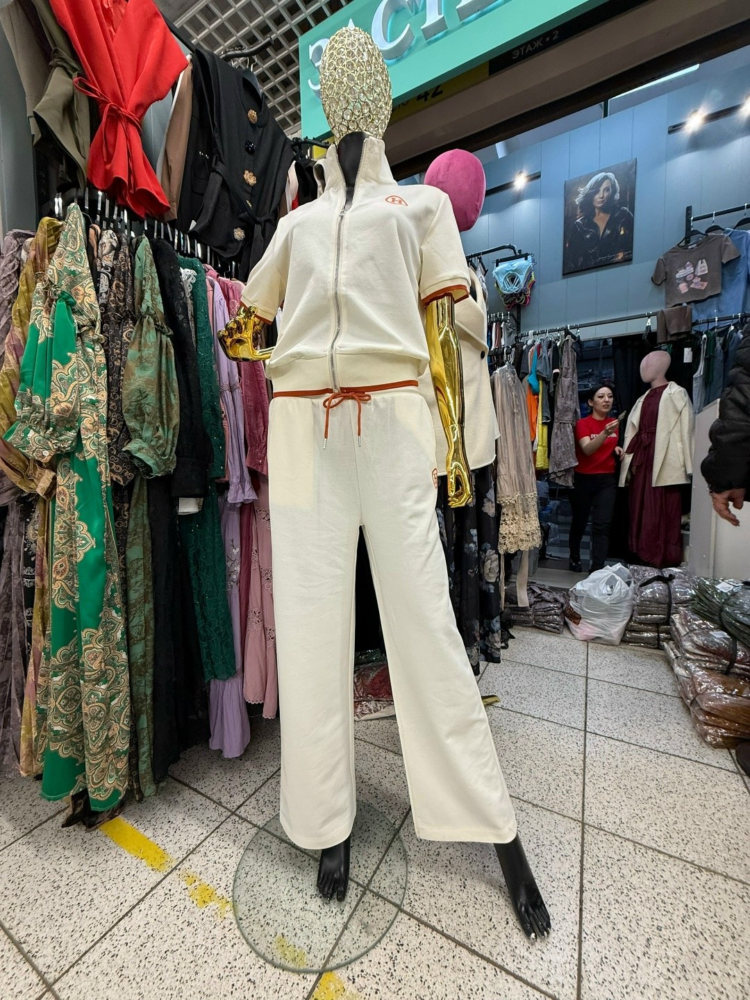 костюм спортивный,повседневный спортивный костюм,женский спортивный костюм,спортивный костюм для женщин,костюм трикотажный