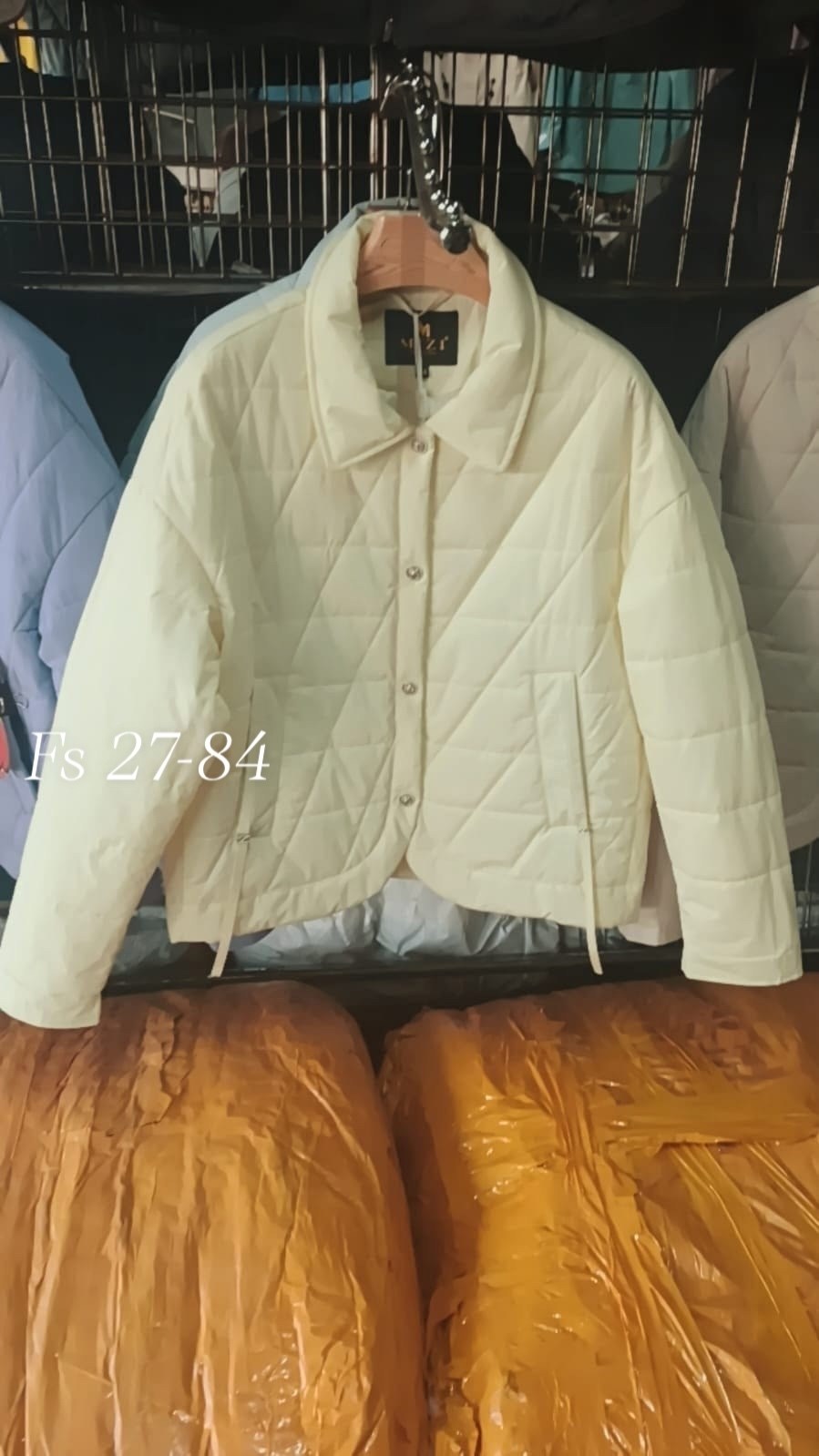 женская демисезонная куртка,куртка женская,демисезонная куртка,модная куртка,куртка женская демисезон