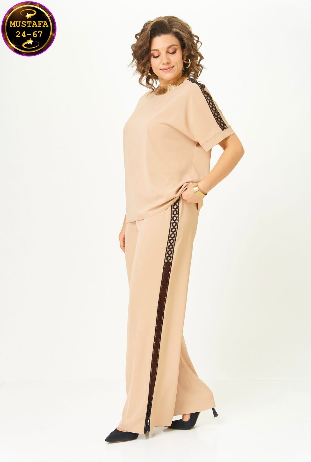 брючный костюм из купры,бежевый брючный костюм,брючный костюм свободного кроя,костюм rumoda,бежевый костюм