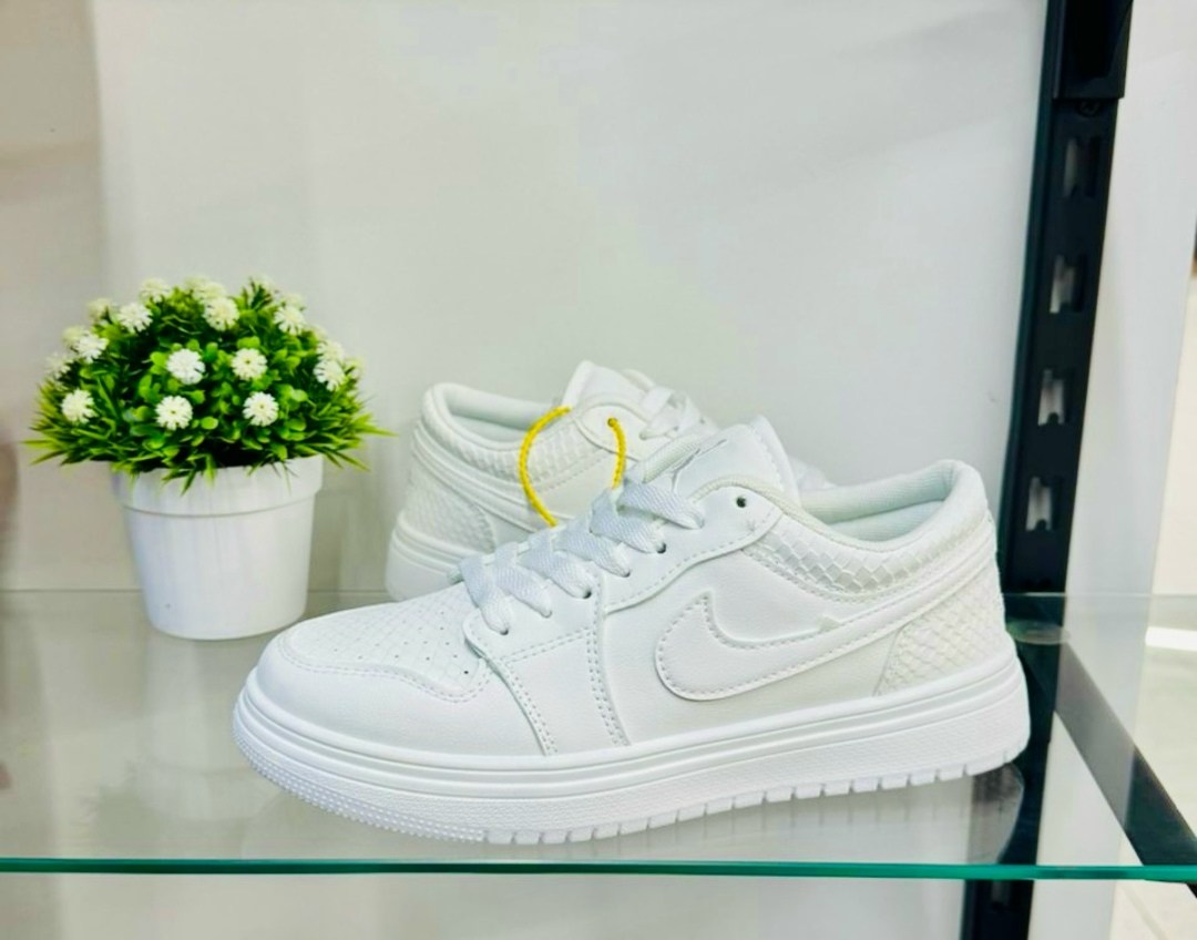 кроссовки,кроссовки женскиe,,кроссовки белые,кроссовки для женщин