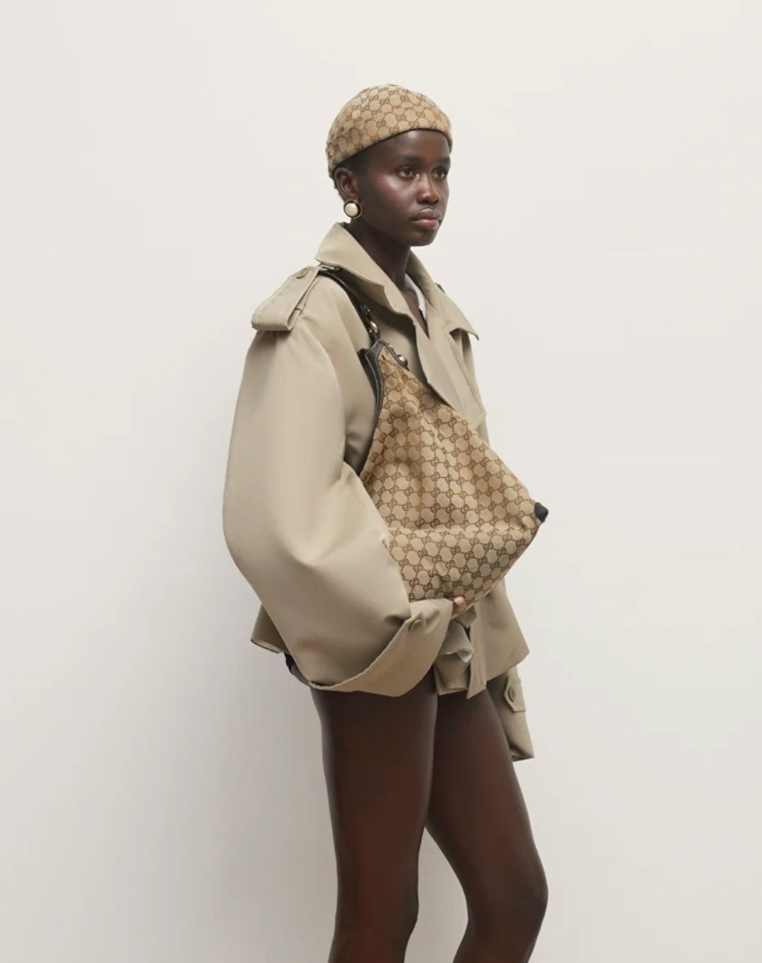 тренч с поясом,тренч короткий,одежда стильная,стильные наряды