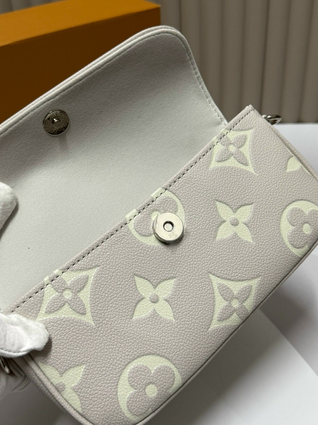 louis vuitton сумка на плечо,сумка женская louis vuitton,сумка louis vuitton,брендовые сумочки,модная женская сумка