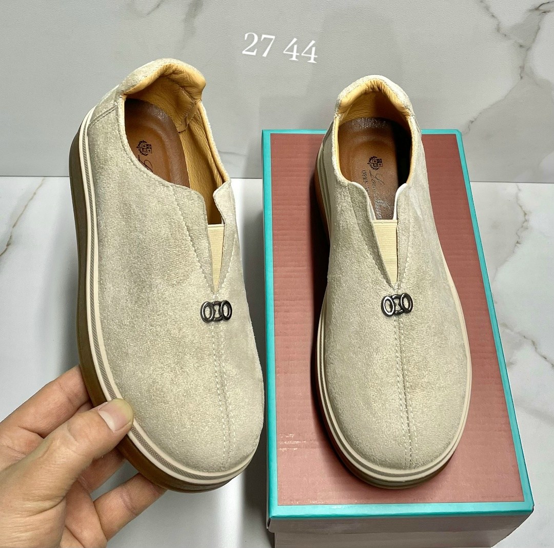 ,лоферы слипоны из натуральной замши loro piana,лоферы loro piana,лоферы слипоны из натуральной замши loro piana цвет абрикосовый,замшевые лоферы loro piana