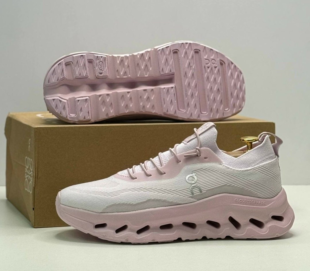 розовые кроссовки,женские кроссовки,кроссовки для женщин,loewe кроссовки, спортивная