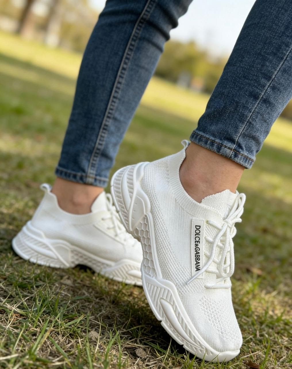 кроссовки женскиe,кроссовки,кроссы женские,кроссовка,белые женские кроссовки