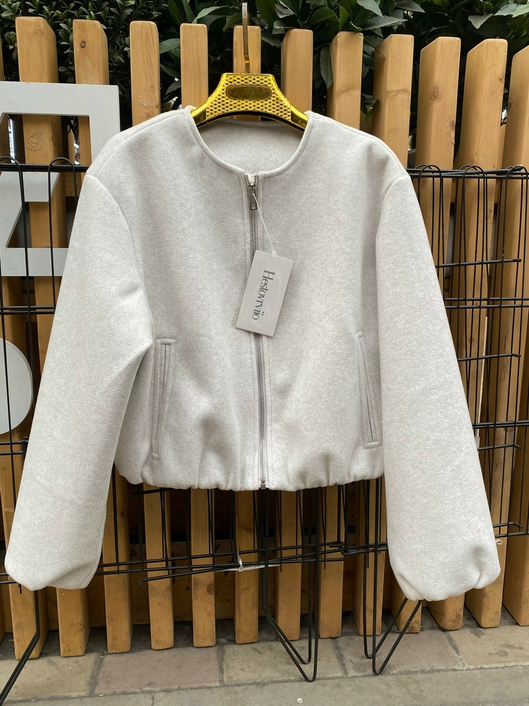 куртка-бомбер оверсайз из пальтовой ткани zarina,куртка-бомбер оверсайз из пальтовой ткани,куртка бомбер,куртка-бомбер oversize из ткани с ворсом серая,куртка бомбер драп