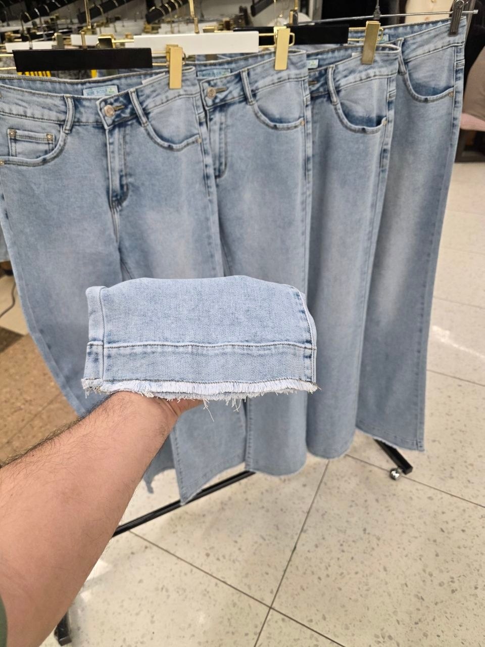 джинсы клеш женские,джинсы женские с высокой посадкой клеш,женские джинсы,джинсы клеш,джинсы-клеш от колена