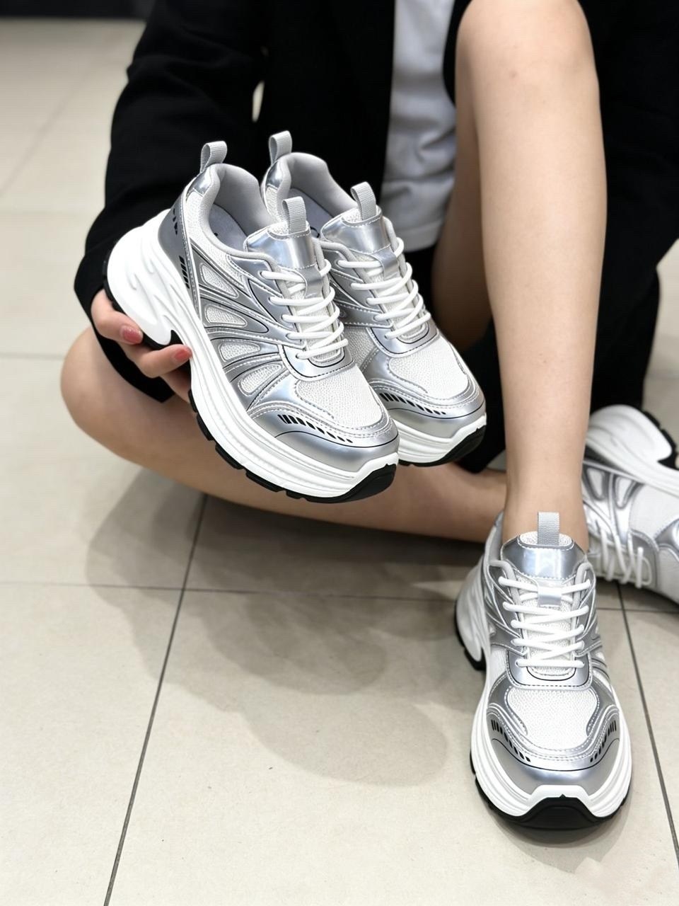 кроссовки женские,серебряные кроссовки,кроссовки,массивные кроссовки,женские массивные кроссовки
