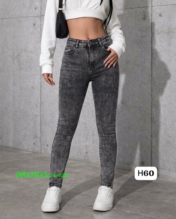 женские джинсы,женские джинсы мом,джинсы женские широкие,модные женские джинсы,модные джинсы